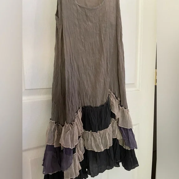 Cecico taupe tunic M - Picture 2 of 4